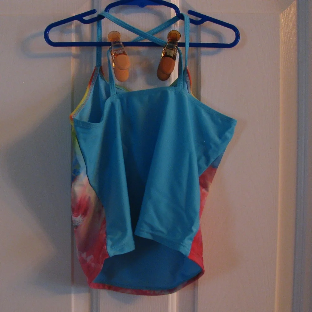 Bathing Suit - Picture 5 of 8